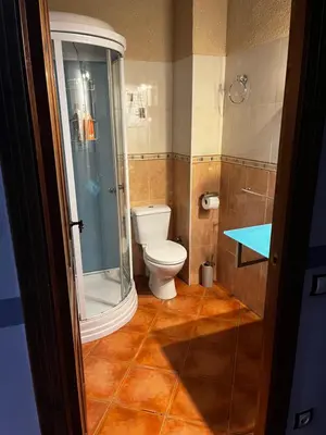 Un baño de Hotel Casa de la Fuente