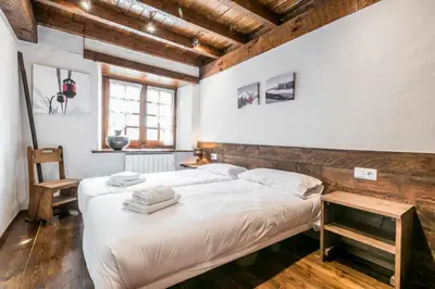 Cama o camas de una habitación en Parsan by SeaMount Rentals
