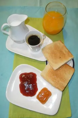 Comida en o cerca of this country house