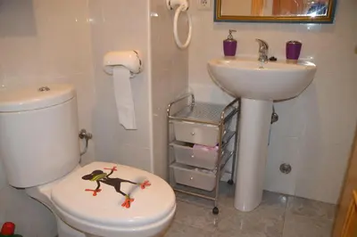 Un baño de Romy