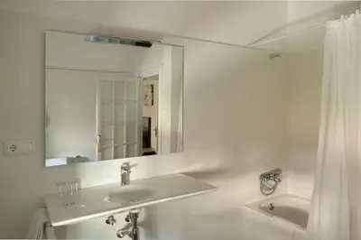 Un baño de Hostal Canigó