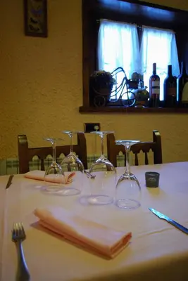 Un restaurante o sitio para comer en El Bouquet