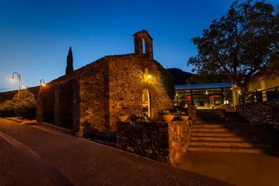 Edificio en el que se encuentra el camping resort