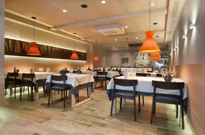 Un restaurante o sitio para comer en Hostal Pey