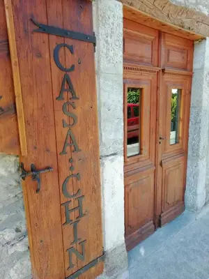 Certificado, premio, señal o documento que está expuesto en Casa Rural 