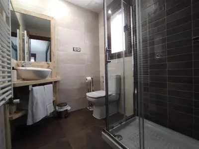 Un baño de Casa Bielsa