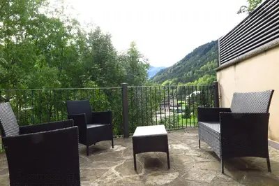 Vista general de una montaña o vista desde the country house