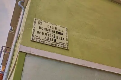 Certificado, premio, señal o documento que está expuesto en Apartamento Zure Etxea by Clabao