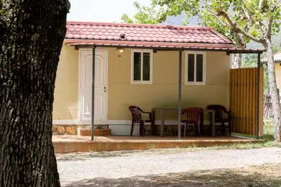 Edificio en el que se encuentra el camping resort