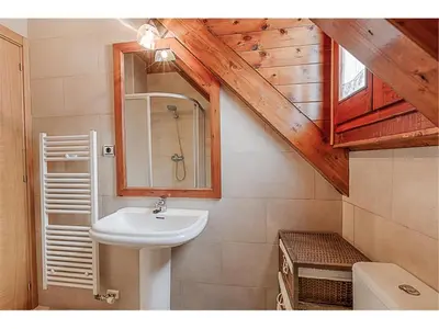 Un baño de Saplan Real Estate ARTIGA