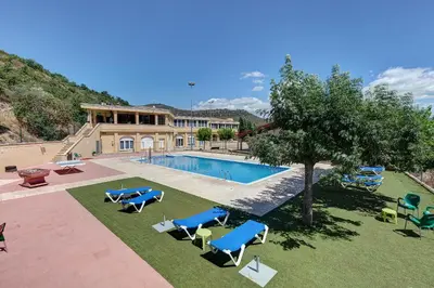 Piscina en o cerca de Alberg Montsec-Mur