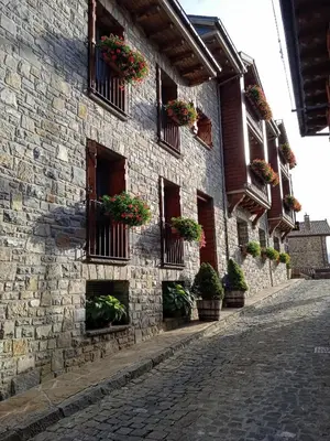 Edificio en el que se encuentra el apartahotel