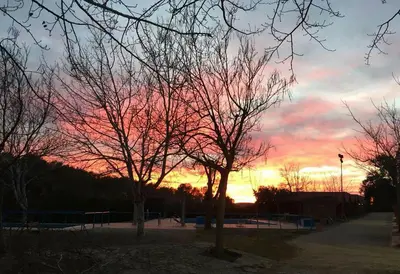 Amanecer o atardecer desde el camping o alrededores