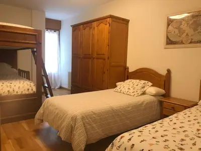 Cama o camas de una habitación en Biescas Centro! Garaje y wifi!!