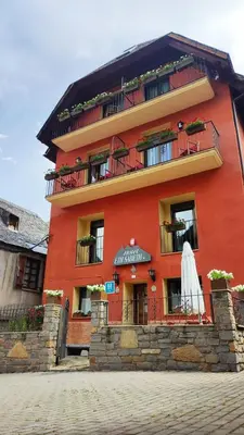 Edificio en el que se encuentra el hotel