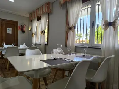 Un restaurante o sitio para comer en Hotel Santa Barbara