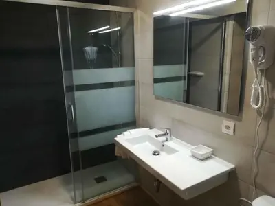 Un baño de Hotel Vicente