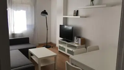 Una televisión o centro de entretenimiento en Apartamento Huesca en Paseo Ramón y Cajal