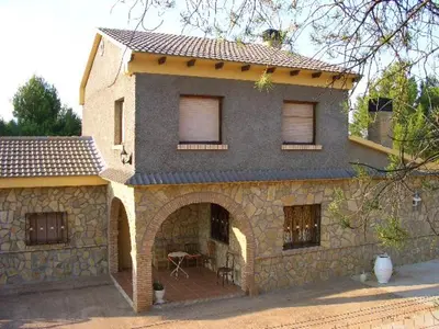 Edificio en el que se encuentra la casa o chalet