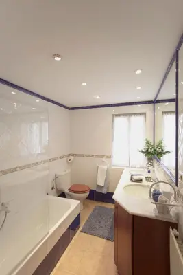 Un baño de Altalea by Clabao