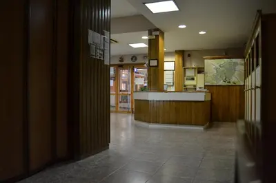 El vestíbulo o zona de recepción de Hotel Rausan