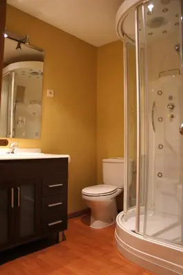 Un baño de Apartamentos Codallos