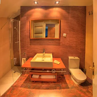 Un baño de Hotel Casa Custodio