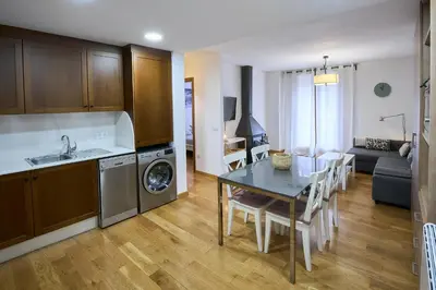Una cocina o zona de cocina en Ainet Rural Mountain