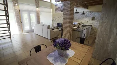 Una cocina o zona de cocina en Masia El Mirador del Tiempo