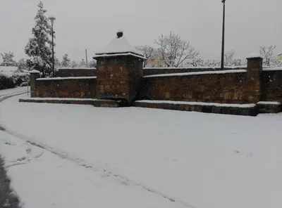 Estudios Casa Lola de Talarn en invierno