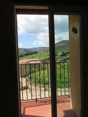 Vista general de una montaña o vista desde la casa o chalet