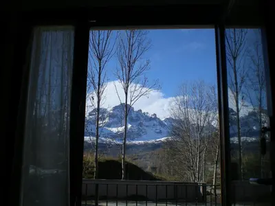 Vista general de una montaña o vista desde el apartamento