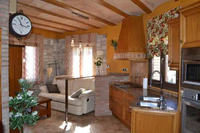 Una cocina o zona de cocina en Ca la Trini Picotxa