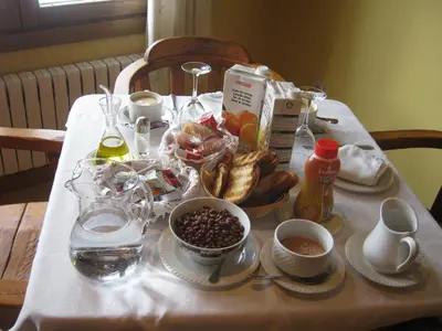 Comida en o cerca of this country house