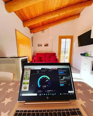 Una televisión o centro de entretenimiento en Caseta de Magí