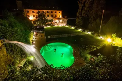 Piscina en o cerca de Font del Pas