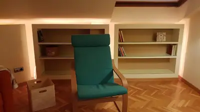 Biblioteca en el apartamento