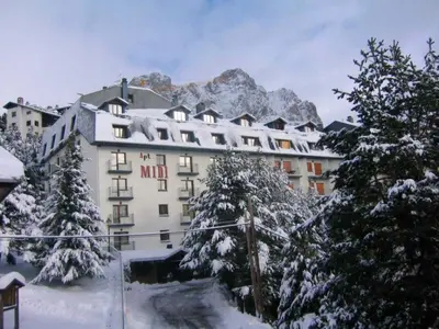 Apartamentos Midi 3000 en invierno