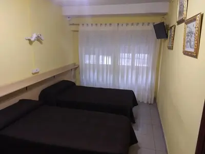 Una televisión o centro de entretenimiento en Hostal San Jorge