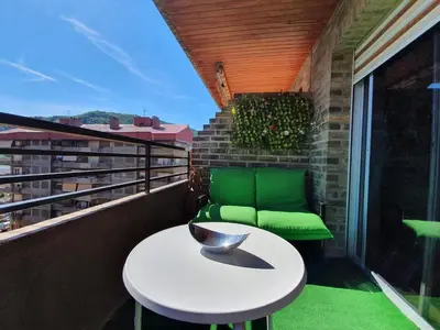 Un balcón o terraza de Excelente apartamento en el Pirineo aragonés
