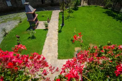 Jardín al aire libre en Borda Fuertes
