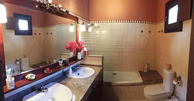 Un baño de Dúplex en Badaguás, Jaca