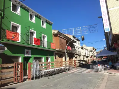 Edificio en el que se encuentra el hostal o pensión