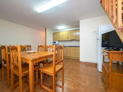 Una cocina o zona de cocina en Casa rural Quintana - Montanuy