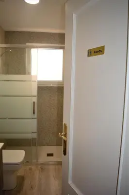 Un baño de B&B LOS LLANOS