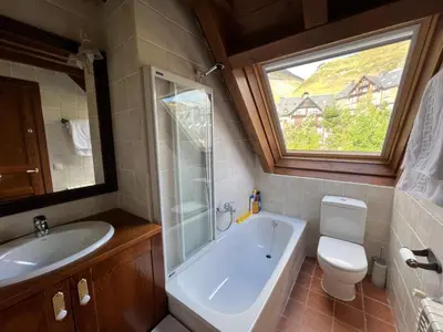Un baño de Luxury Familiar Baqueira