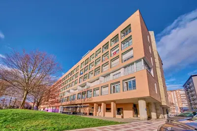 Edificio en el que se encuentra el apartamento