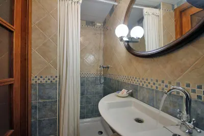 Un baño de Apartamentos Santa Agueda