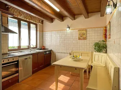 Una cocina o zona de cocina en Casa Rural juaningratxi