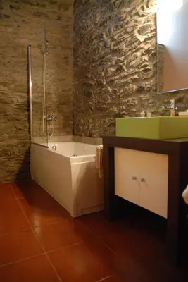 Un baño de Masia d'en Valentí